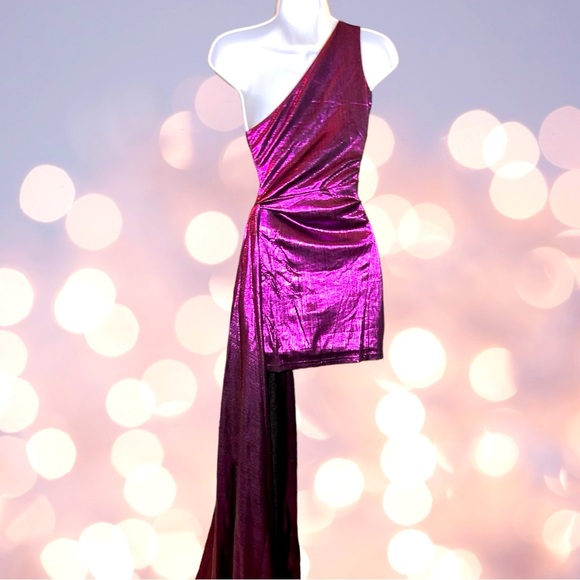 Love And Lemonade Purple One Shoulder Mini Dress W/Train NWT Medium Prom - Picture 1 of 16